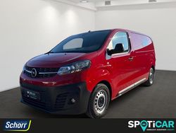 Rot Gebraucht 2023 Opel Vivaro-e Combi Van | 31.900 € (Fairer Preis)