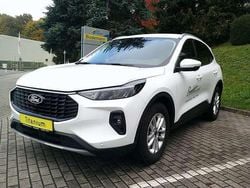Frostweiß Gebraucht 2024 Ford Kuga Titanium SUV | 30.390 € (Fairer Preis)
