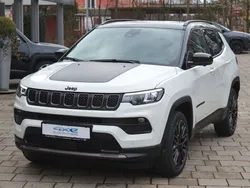Weiß Gebraucht 2022 Jeep Compass SUV | 29.900 € (Fairer Preis)