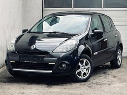 Schwarz Gebraucht 2010 Renault Clio II Kleinwagen | 4.490 € (Teuer)