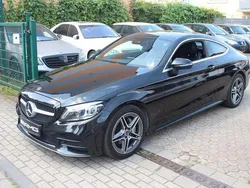 Obsidianschwarz Gebraucht 2018 Mercedes C220 AMG line Coupé | 23.450 € (Fairer Preis)