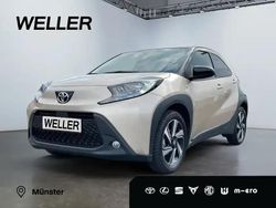 Ginger beige metallic/dach mysticschwarz mica Neu 2025 Toyota Aygo Kleinwagen | 16.890 €