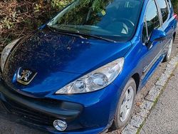 Blau Gebraucht 2009 Peugeot 207 Urban Move Kombi | 2.700 € (Fairer Preis)