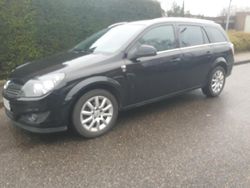 Schwarz Gebraucht 2010 Opel Astra Edition Kombi | 2.599 € (Fairer Preis)