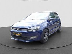 Silber Gebraucht 2011 VW Polo Comfortline Limousine | 6.490 € (Fairer Preis)