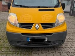 Gelb Gebraucht 2010 Renault Traffic Van / Kleinbus | 4.700 €