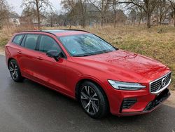 Rot Gebraucht 2020 Volvo V60 R-Design Kombi | 24.900 € (Superpreis)