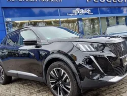 Onyx schwarz Gebraucht 2020 Peugeot e-2008 GT SUV | 17.990 € (Fairer Preis)