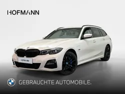 Alpinweiß uni Gebraucht 2022 BMW 330e M Sport Kombi | 32.490 € (Etwas zu teuer)