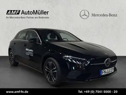 Kosmosschwarz Gebraucht 2024 Mercedes A180 Progressive Limousine | 29.900 € (Fairer Preis)