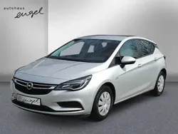 Silber Gebraucht 2016 Opel Astra Edition Limousine | 12.489 € (Fairer Preis)