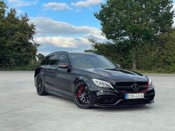 Schwarz Gebraucht 2015 Mercedes C63S AMG AMG Edition 1 Limousine | 49.999 € (Teuer)