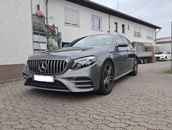 Grau Gebraucht 2017 Mercedes E200 AMG Kombi | 22.900 € (Guter Preis)