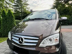 Braun Gebraucht 2012 Mercedes Viano Van / Kleinbus | 17.000 €