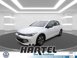 Oryxweiß perleffekt (white), pearl effect Gebraucht 2024 VW Golf VIII Goal Limousine | 29.900 € (Guter Preis)