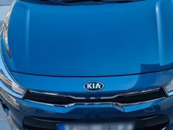 Blau Gebraucht 2019 Kia Rio Limousine | 10.500 € (Guter Preis)