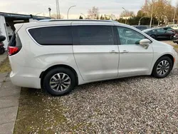 Luxury white pearlcoat Gebraucht 2021 Chrysler Pacifica Touring SUV | 39.999 € (Fairer Preis)