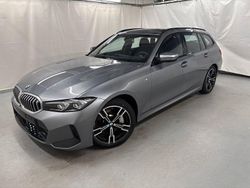 Grau Gebraucht 2025 BMW 330 M Sport Limousine | 39.750 € (Superpreis)