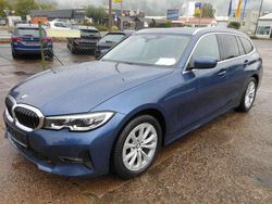 Phytonicblau (metallic) Gebraucht 2020 BMW 320 Performance Kombi | 25.990 € (Fairer Preis)
