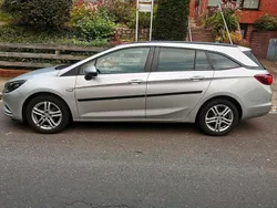 Silber Gebraucht 2016 Opel Astra Kombi | 6.100 € (Etwas zu teuer)