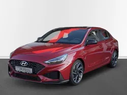 Rot Gebraucht 2023 Hyundai i30 Comfort Limousine | 23.990 € (Etwas zu teuer)