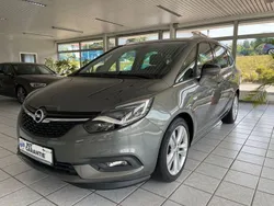 Grau Gebraucht 2018 Opel Zafira Innovation Van / Kleinbus | 16.999 € (Etwas zu teuer)