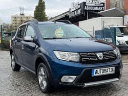 Blau Gebraucht 2017 Dacia Sandero Stepway Kleinwagen | 9.790 € (Fairer Preis)