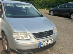 Silber Gebraucht 2004 VW Touran Trendline Van / Kleinbus | 1.900 € (Superpreis)