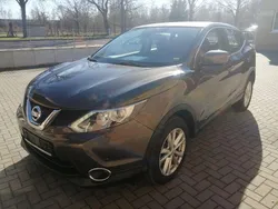 Bronze metallic Gebraucht 2015 Nissan Qashqai Acenta SUV | 11.395 € (Fairer Preis)