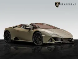 Grün Gebraucht 2023 Lamborghini Huracán Cabrio | 330.640 €