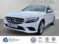 Weiß Gebraucht 2020 Mercedes C180 Avantgarde Limousine | 25.790 € (Superpreis)