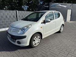 Weiß Gebraucht 2011 Nissan Pixo Acenta Kleinwagen | 3.499 € (Etwas zu teuer)