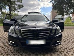 Blau Gebraucht 2010 Mercedes E350 Avantgarde Kombi | 5.999 € (Superpreis)