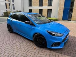 Blau Gebraucht 2016 Ford Focus RS Limousine | 22.999 €