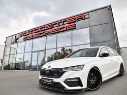 Moonweiss metallic Gebraucht 2021 Skoda Octavia RS Kombi | 34.790 € (Teuer)