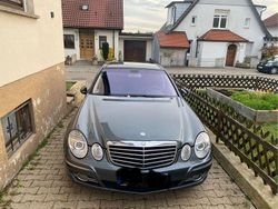 Blau Gebraucht 2008 Mercedes E320 Avantgarde Limousine | 8.999 € (Teuer)
