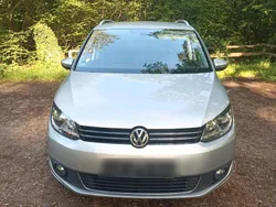 Silber Gebraucht 2014 VW Touran Cup Van / Kleinbus | 9.500 € (Fairer Preis)