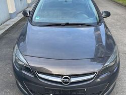 Grau Gebraucht 2013 Opel Astra Kombi | 2.500 € (Superpreis)