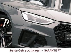 Grau Gebraucht 2022 Audi A4 Sport Kombi | 32.990 €