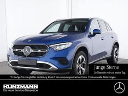 Spektralblau metallic Gebraucht 2024 Mercedes GLC300e Avantgarde SUV | 56.330 € (Etwas zu teuer)