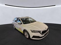 Moonweiss metallic Gebraucht 2021 Skoda Octavia Ambition Kombi | 19.890 € (Fairer Preis)