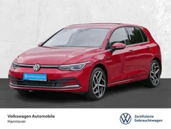 Rot Gebraucht 2024 VW Golf VIII Style Limousine | 29.890 € (Guter Preis)