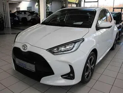 Schneeweiß Neu 2024 Toyota Yaris Hybrid Team Kleinwagen | 23.890 € (Fairer Preis)