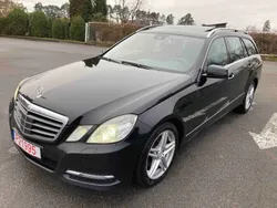 Schwarz Gebraucht 2011 Mercedes E300 Limousine | 4.650 €