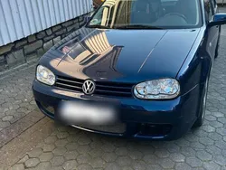 Blau Gebraucht 2002 VW Golf IV Kleinwagen | 1.700 € (Etwas zu teuer)