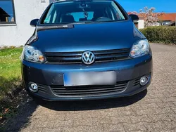 Blau Gebraucht 2013 VW Golf VII Match Kleinwagen | 8.400 € (Superpreis)