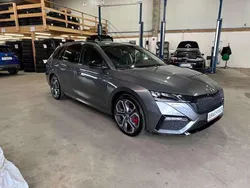 Graphite grey Gebraucht 2023 Skoda Octavia RS Kombi | 39.400 € (Etwas zu teuer)