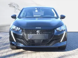 Diverse metallic Gebraucht 2021 Peugeot e-208 Active Kleinwagen | 18.560 € (Fairer Preis)