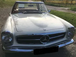 Beige Gebraucht 1966 Mercedes 230 Cabrio | 58.500 €