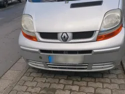 Grau Gebraucht 2003 Renault Trafic Van | 4.999 €